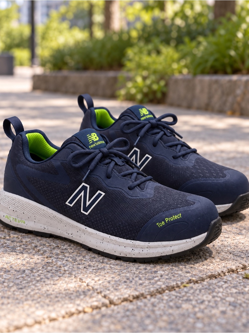 New Balance Logic Men’s Composite Toe EH PR SR Work Shoes Navy Size 10 2E